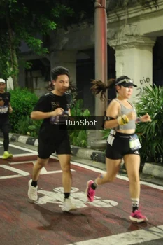 Runner Photo 4209608