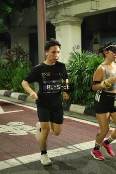Runner Photo 4209617