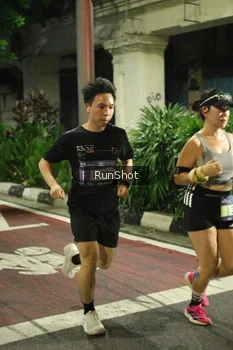 Runner Photo 4209618