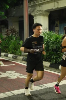 Runner Photo 4209620