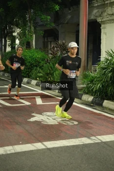 Runner Photo 4209655