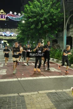Runner Photo 4209657