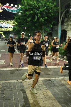 Runner Photo 4209695