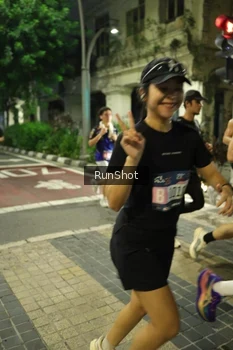 Runner Photo 4209713