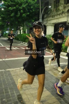 Runner Photo 4209731