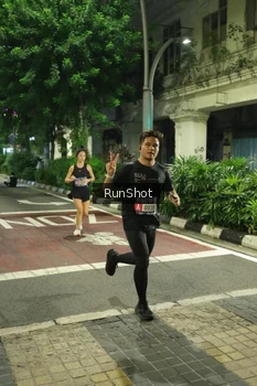 Runner Photo 4209739