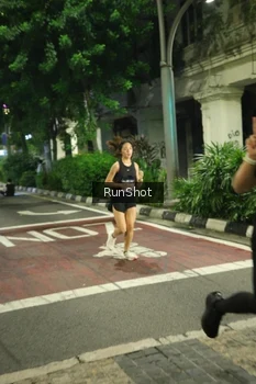 Runner Photo 4209743