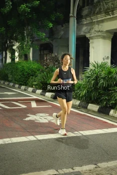 Runner Photo 4209745