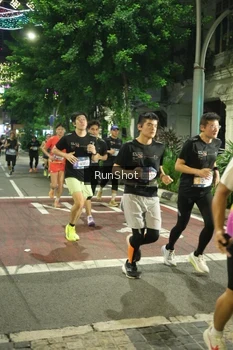 Runner Photo 4209814