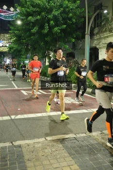 Runner Photo 4209827