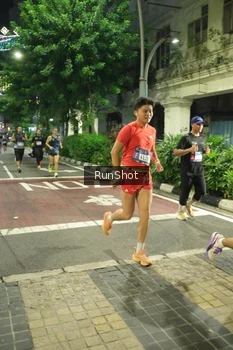 Runner Photo 4209849