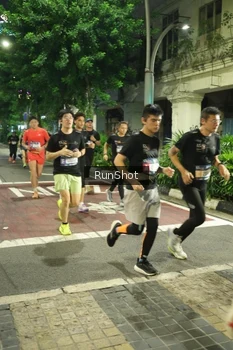 Runner Photo 4209850