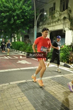 Runner Photo 4209854