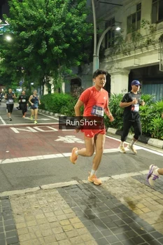 Runner Photo 4209865