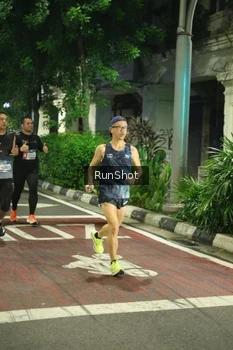 Runner Photo 4209875