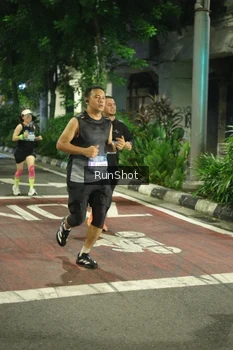 Runner Photo 4209885