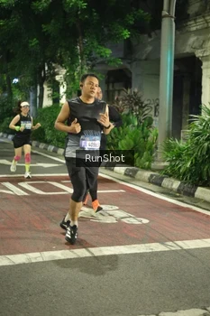 Runner Photo 4209886