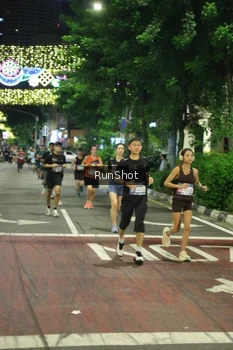 Runner Photo 4209909