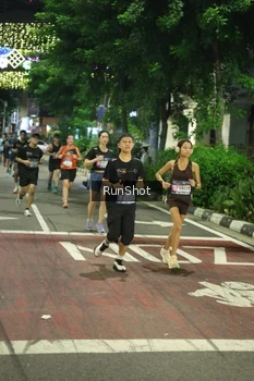 Runner Photo 4209910