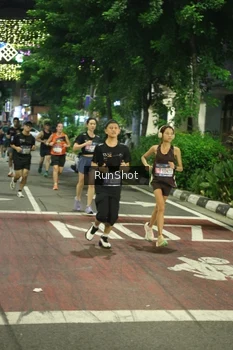 Runner Photo 4209911