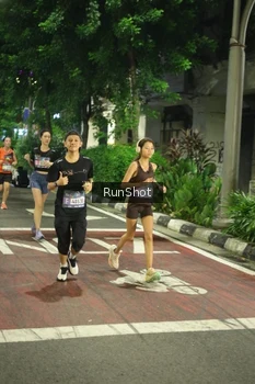 Runner Photo 4209917