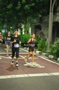 Runner Photo 4209919