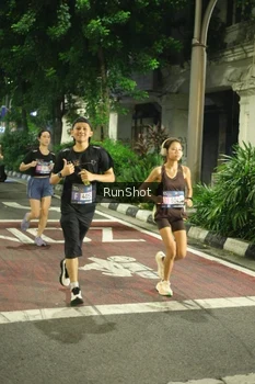 Runner Photo 4209923
