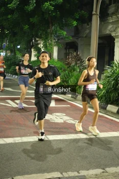 Runner Photo 4209925