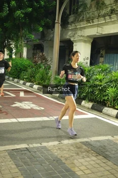 Runner Photo 4209955