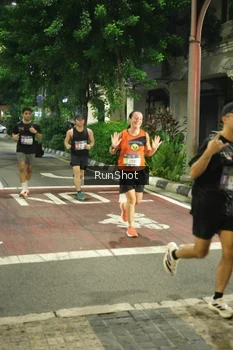 Runner Photo 4209969