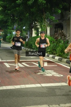 Runner Photo 4209977
