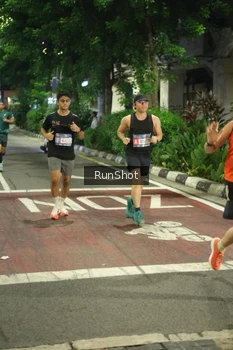 Runner Photo 4209979