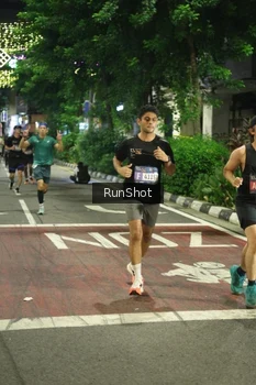 Runner Photo 4209993