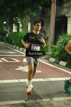 Runner Photo 4210007