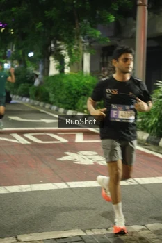 Runner Photo 4210009