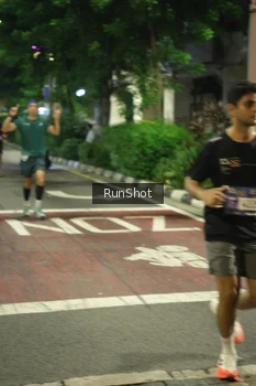 Runner Photo 4210012