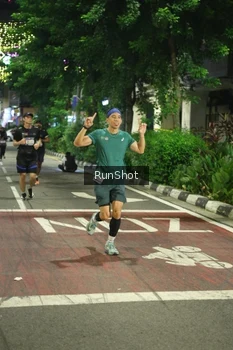 Runner Photo 4210029