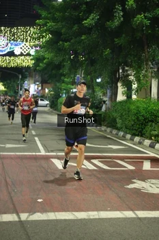 Runner Photo 4210046