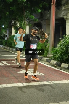 Runner Photo 4210068