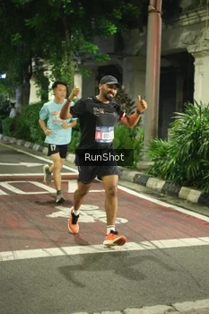 Runner Photo 4210071