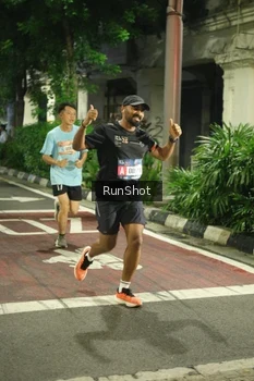 Runner Photo 4210074