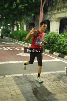 Runner Photo 4210104
