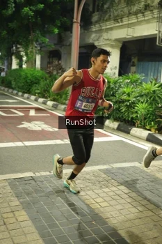 Runner Photo 4210110
