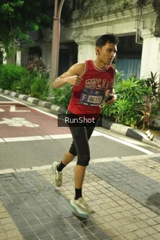 Runner Photo 4210117