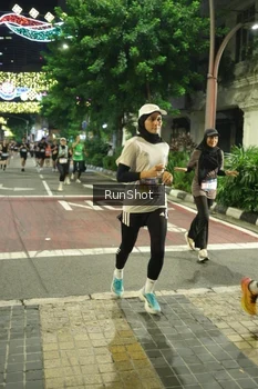 Runner Photo 4210124