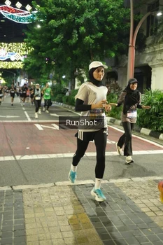 Runner Photo 4210125
