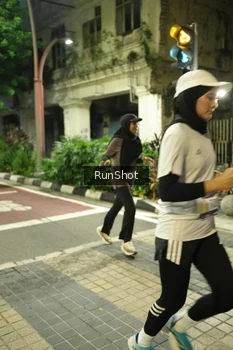 Runner Photo 4210139