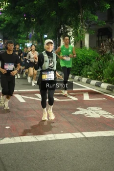 Runner Photo 4210145