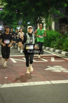 Runner Photo 4210148