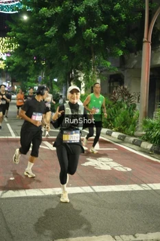 Runner Photo 4210157